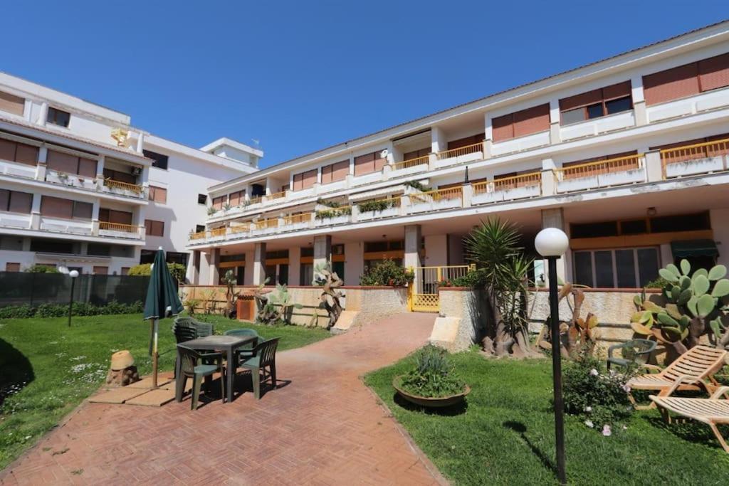 Happy House Appartement Villa Rosa Di Martinsicuro Buitenkant foto